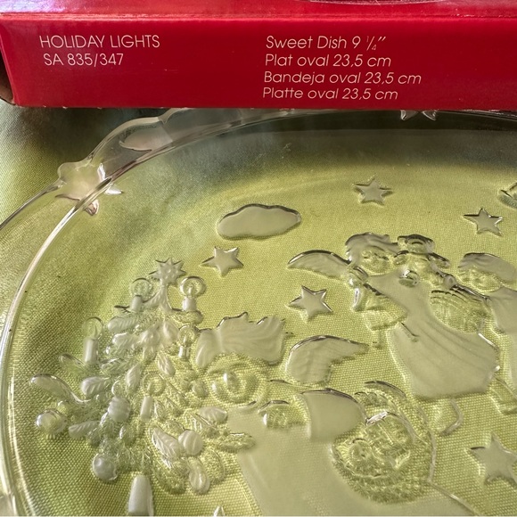 Mikasa Sweet Dish Candy Christmas Party - Picture 7 of 8